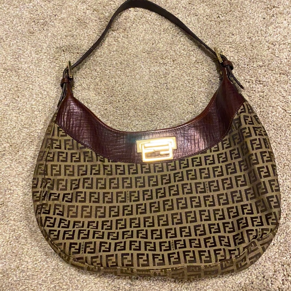 Authentic Fendi purse. Excellent condition.